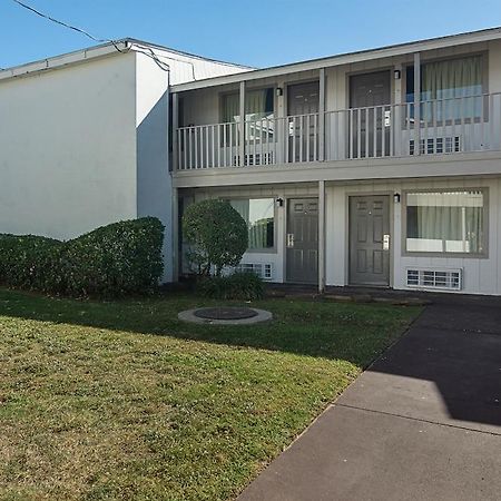 Studio Inn Extended Stay Oklahoma City Airport By Oyo Екстер'єр фото