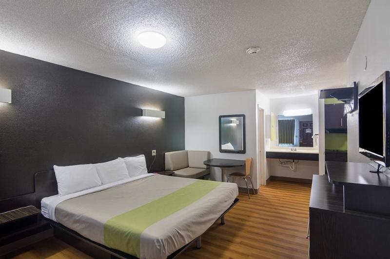 Studio Inn Extended Stay Oklahoma City Airport By Oyo Екстер'єр фото