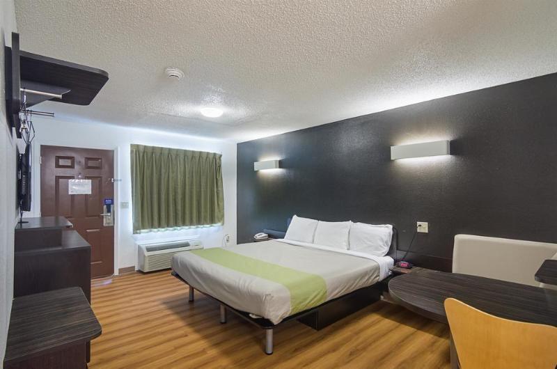Studio Inn Extended Stay Oklahoma City Airport By Oyo Екстер'єр фото