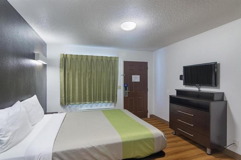 Studio Inn Extended Stay Oklahoma City Airport By Oyo Екстер'єр фото