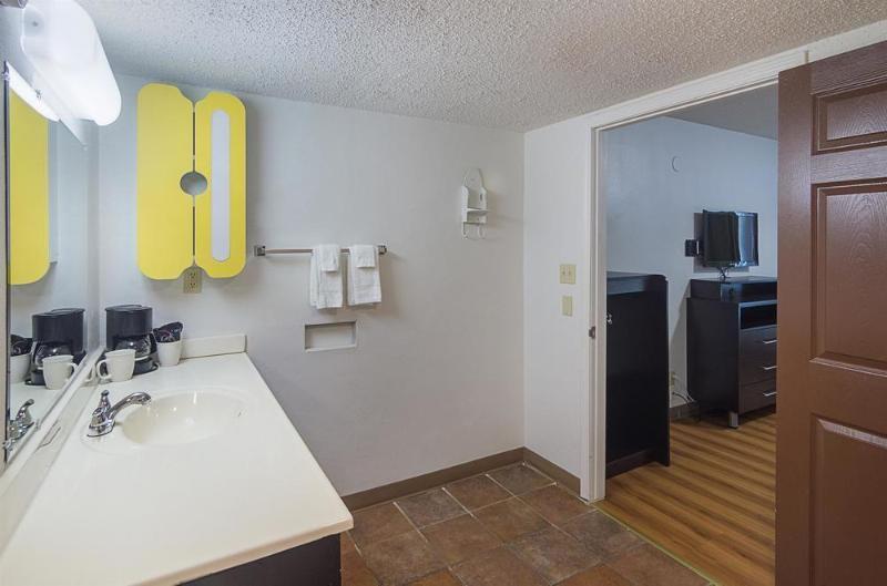 Studio Inn Extended Stay Oklahoma City Airport By Oyo Екстер'єр фото